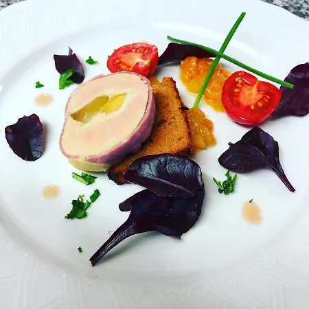 Hotel Le Relais D'etagnac 2*