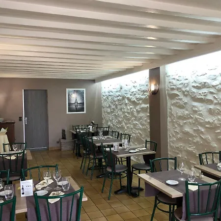 Hotel Le Relais D'etagnac 2*