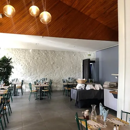 ホテル Le Relais D'etagnac エターニャック