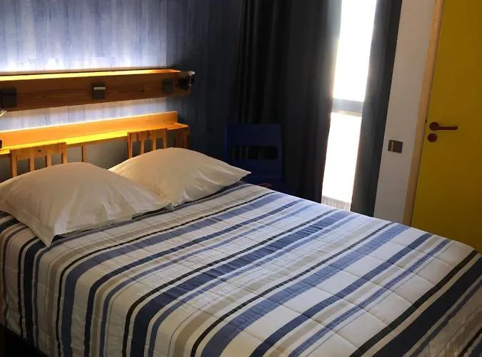 Hotel Le Relais D'etagnac 2*